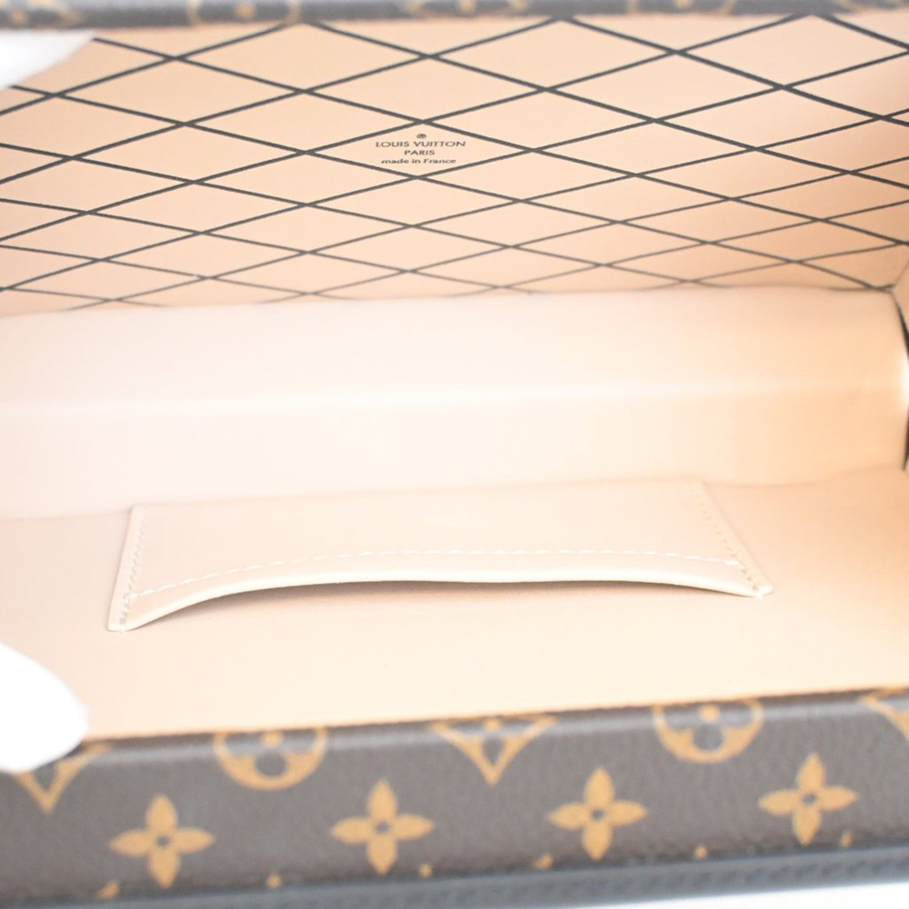 Pre-Loved Louis Vuitton Monogram Petite Malle - Picture 4 of 10